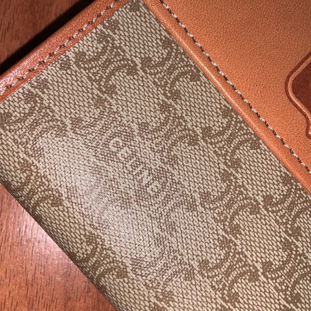 NWOT Authentic Celine Kisslock Wallet - Picture 6 of 14